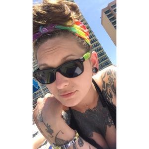 Meet your Posher, Amanda