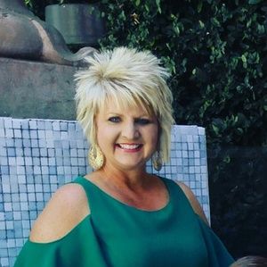 Meet your Posher, Julie