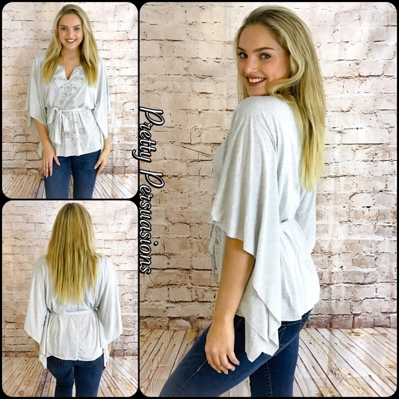 Kimono Flutter Slv Floral Paisley Top - Picture 2 of 4