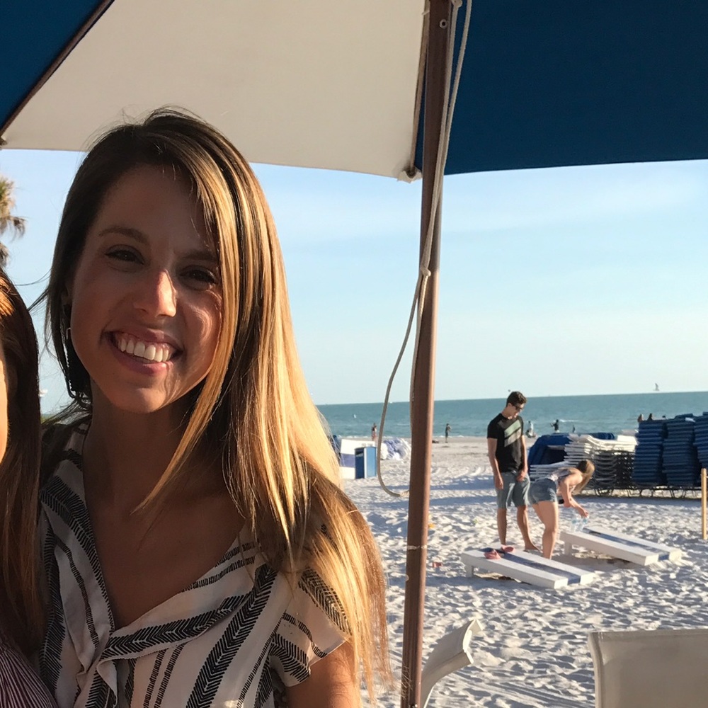 Meet your Posher, Danielle