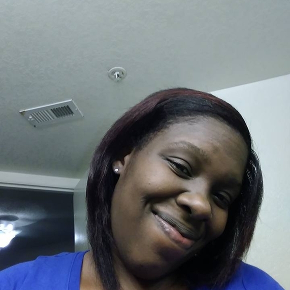 Meet your Posher, Raynisha - Picture 1 of 1