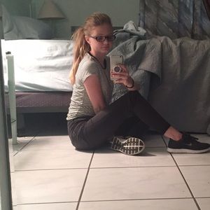 Meet your Posher, Brook