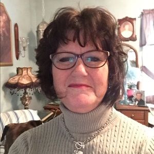Meet your Posher, Linda