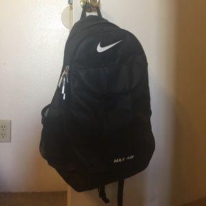 NIKE BACKPACK