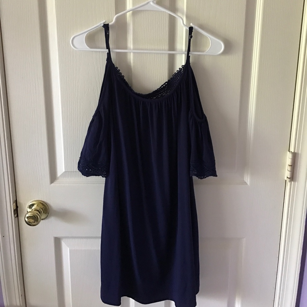 Blue cold shoulder lace dress
