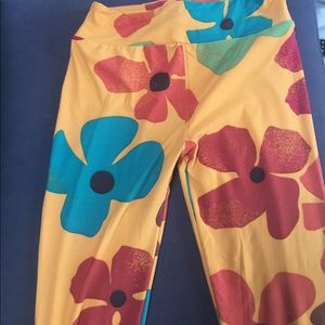 NWOT LuLaRoe One Size Leggings