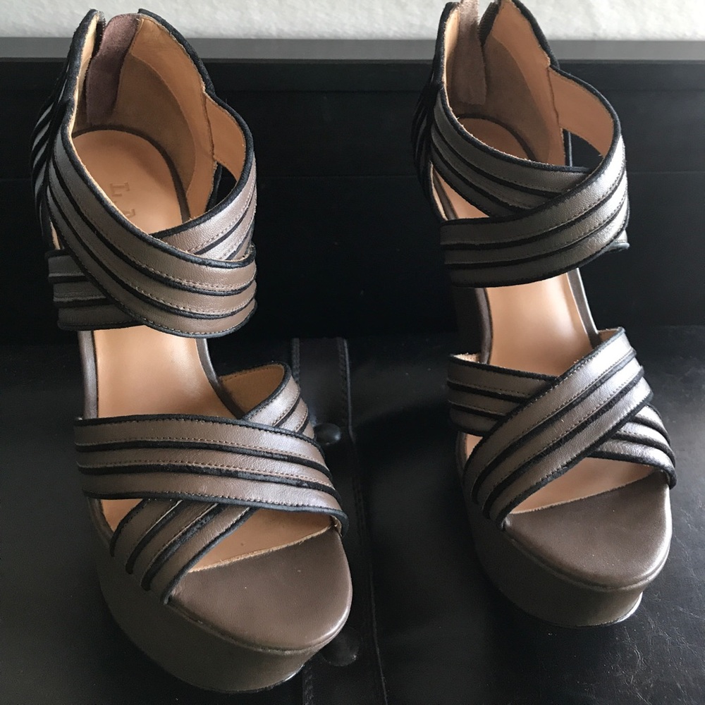 L.A.M.B Bernadette wedge sandals sz 7.5