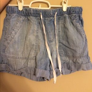 Super cute beachy shorts!!