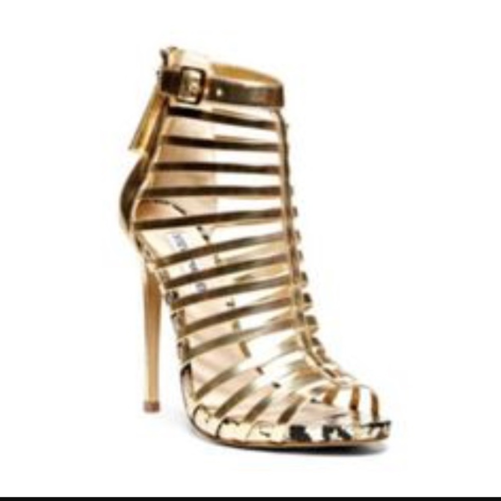 Steve Madden heel