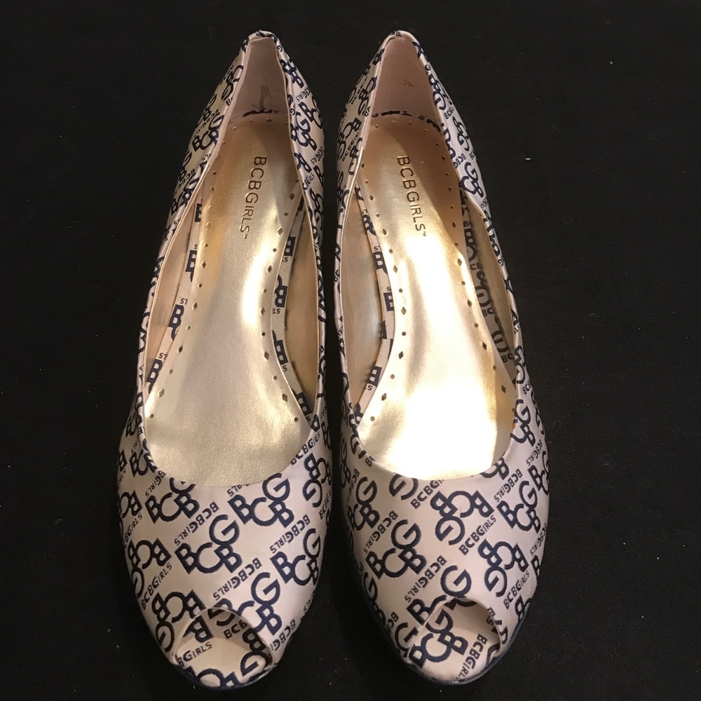 BCBG shoes 👠 (NWOB)