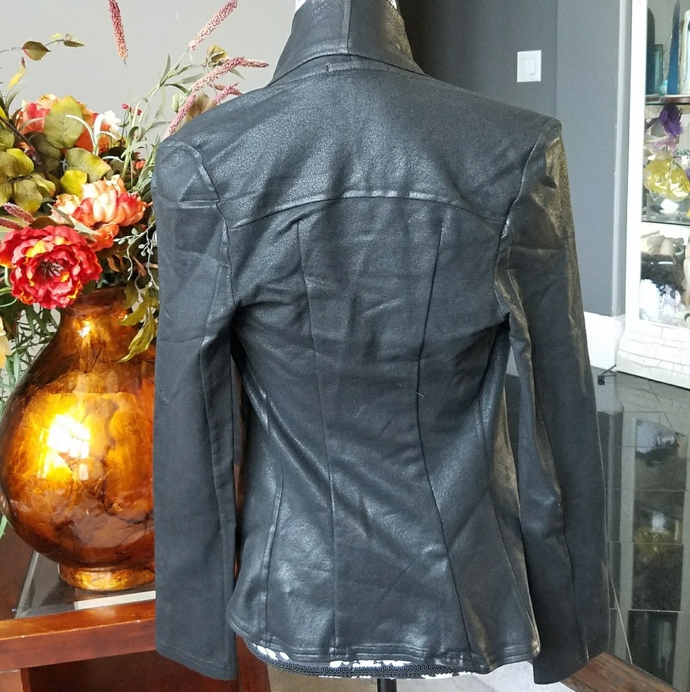 Krisa View 4