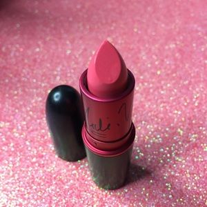 Viva Glam Nicki Minaj lipstick
