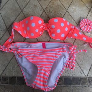 New Victorias Secret bikini.  XS bottom, 32B top.