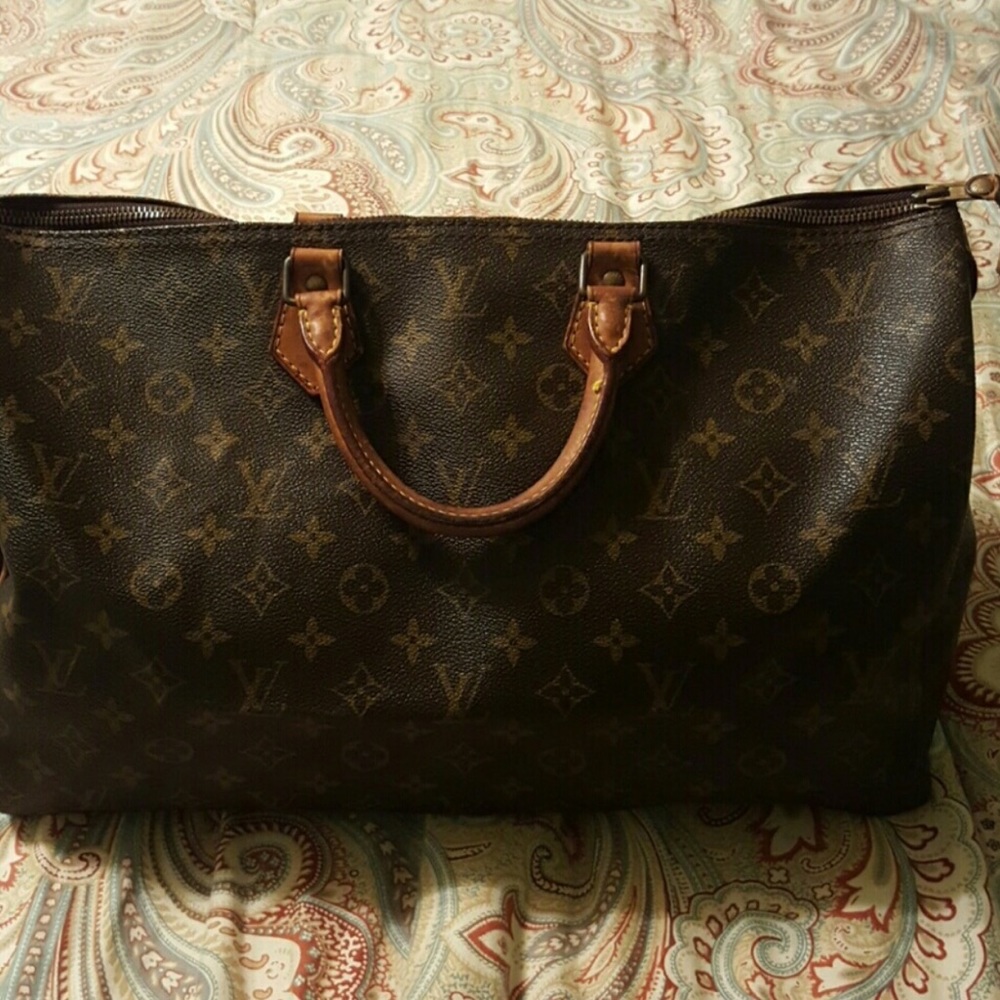 Louis Vuitton purse