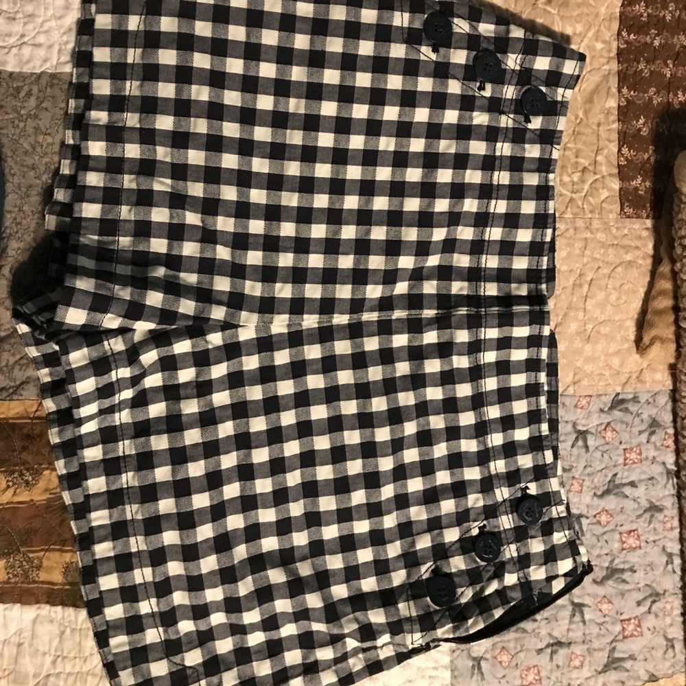 Sale! $5 if bundled! Loft shorts