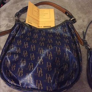 100% authentic Dooney and Bourke Bag