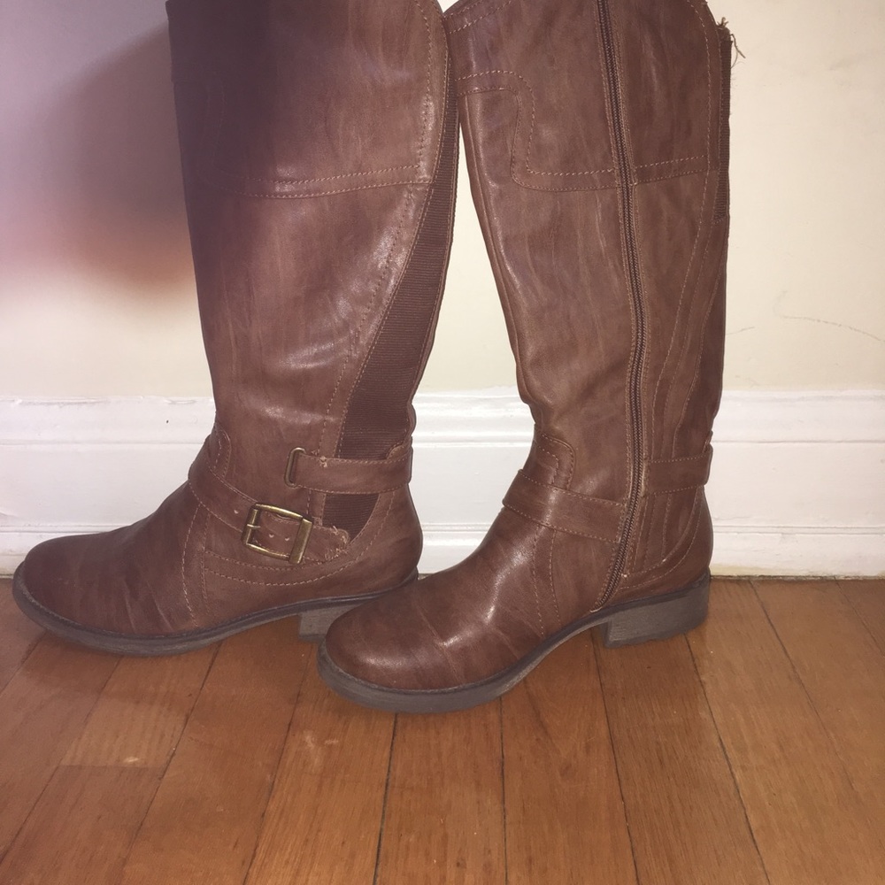 Riding boots