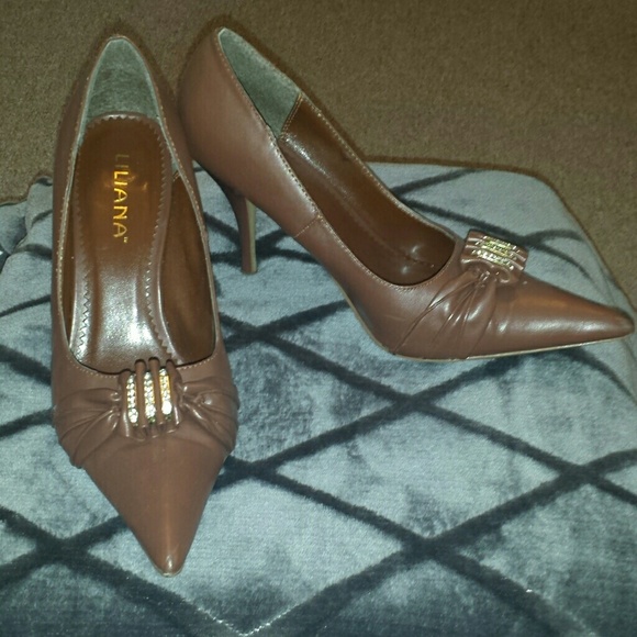 Liliana Shoes - Pointy Toed Brown Stiletto Heels with Bow Buckle