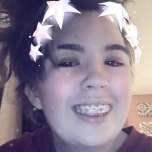 Meet your Posher, Leina