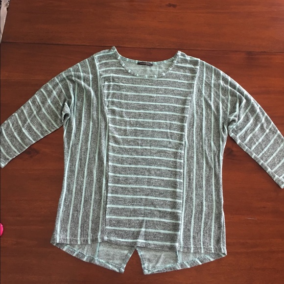 Papermoon size medium knit top from Stitchfix - Picture 1 of 4