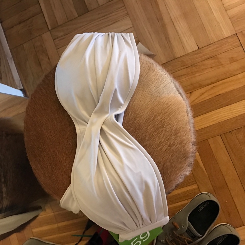 Strapless bikini top