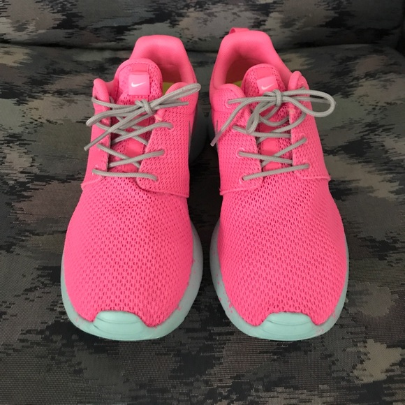 Nike Roshe women's sz 6.5 - Picture 2 of 8