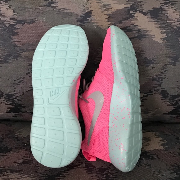 Nike Roshe women's sz 6.5 - Picture 4 of 8