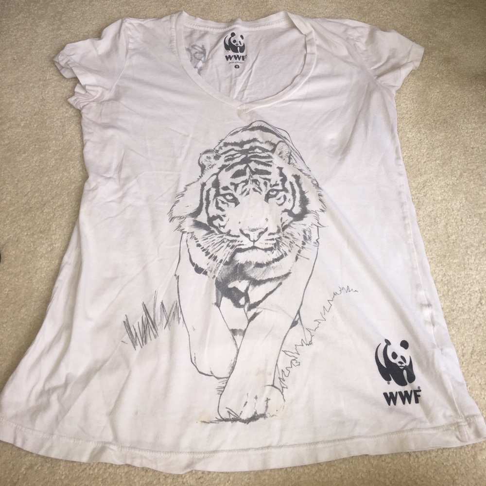 WWF graphic tee