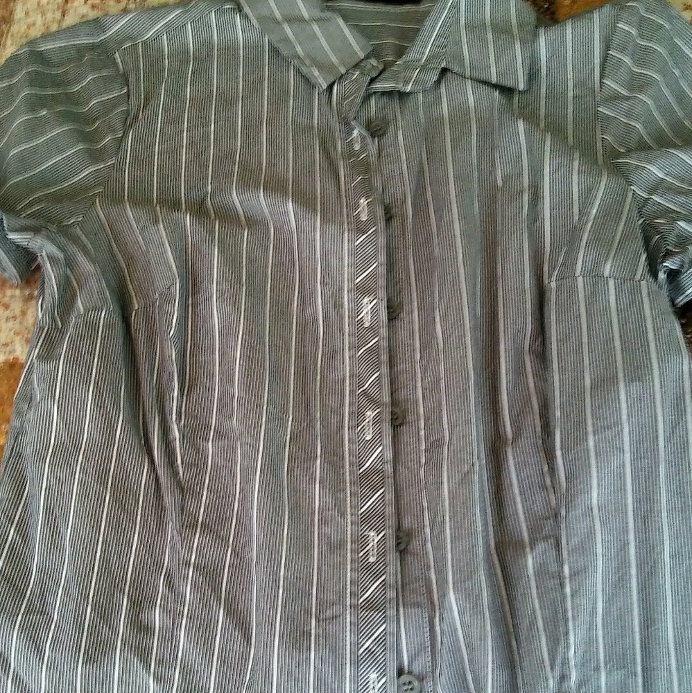 Limited Essential Shirt