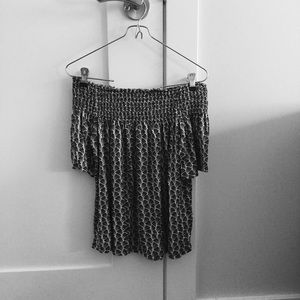 H&M Off the shoulder top *Never worn*
