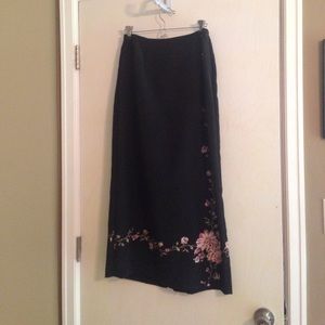AGB Dress black floral skirt size 10
