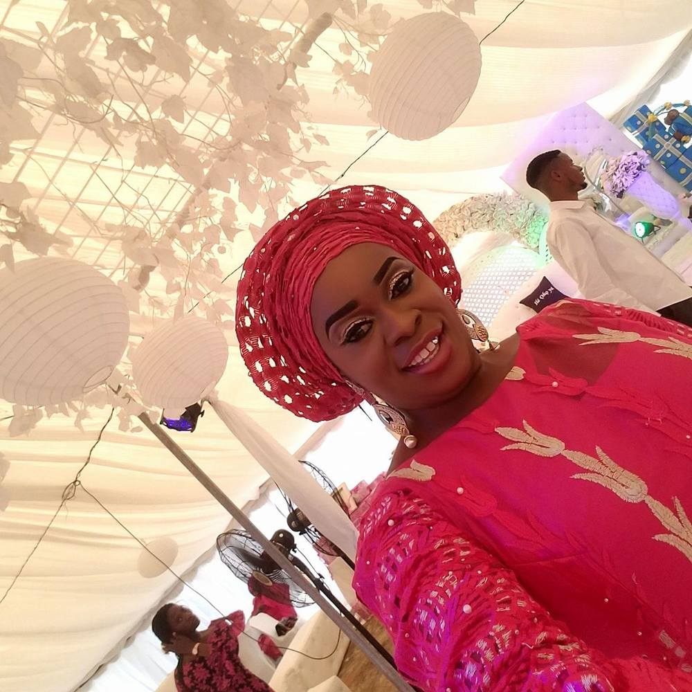 Meet your Posher, Oge