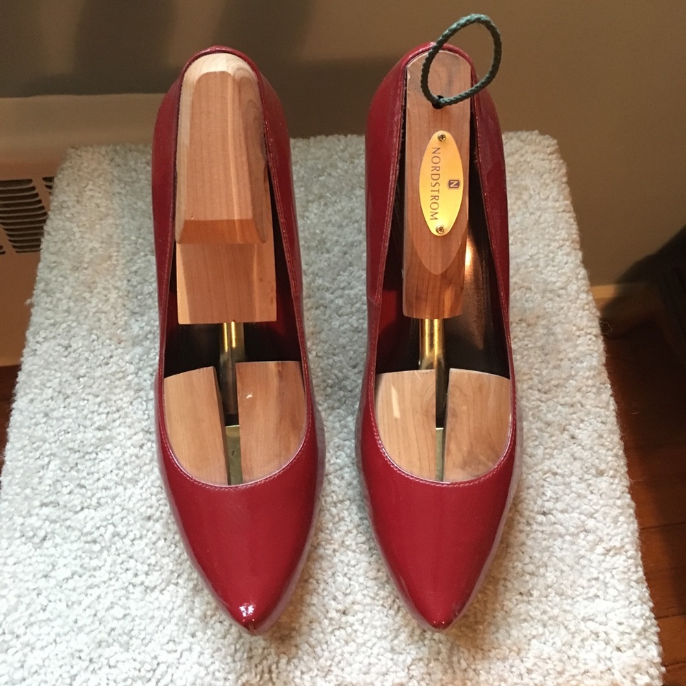 Red Pumps - image 1