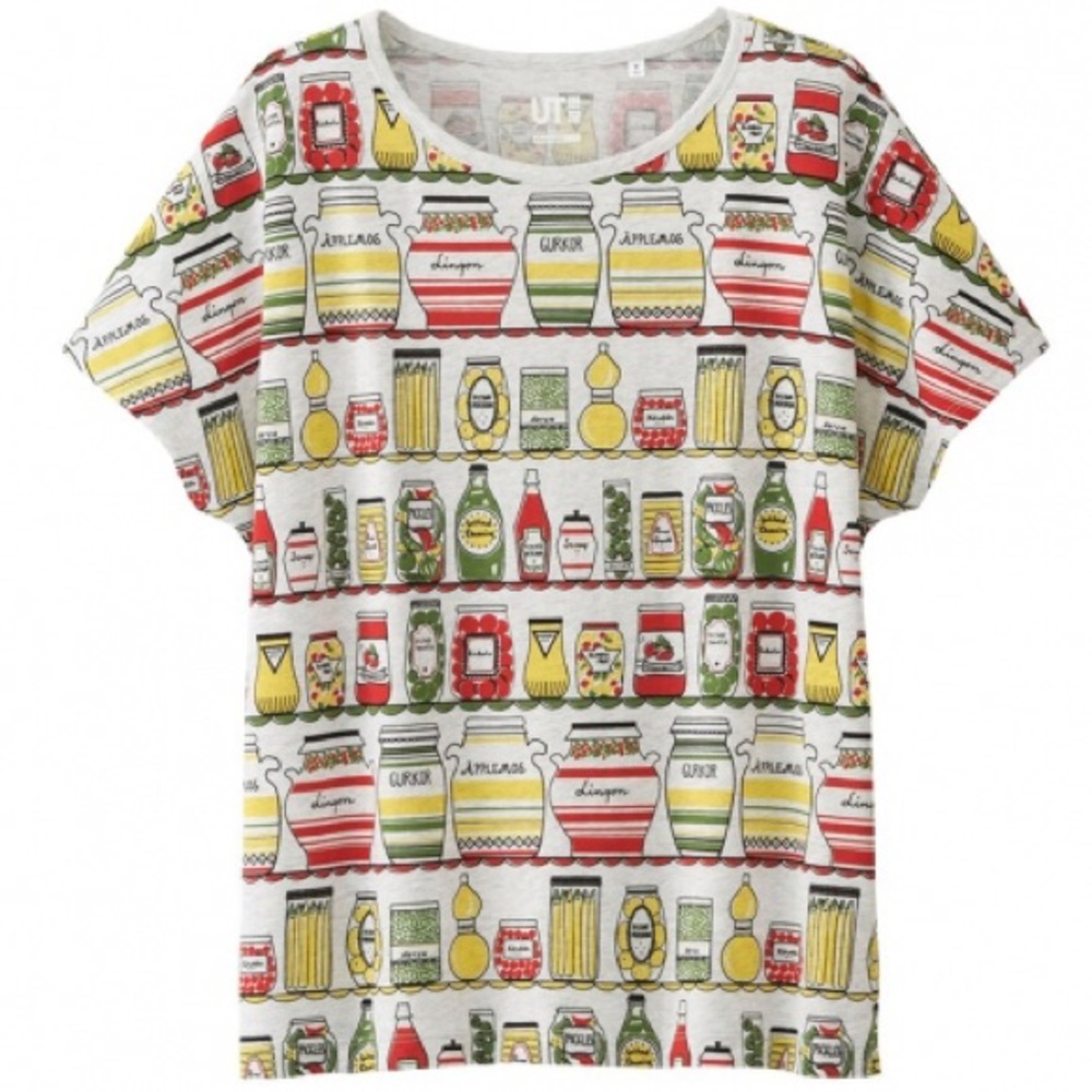 Uniqlo Almedahls Graphic Tshirt