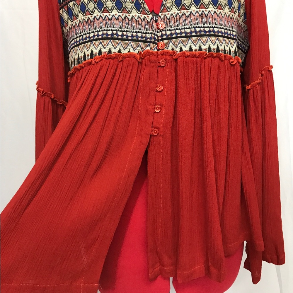 ✨HP✨Embroidered Button Down V-neck Boho Top - Picture 7 of 8
