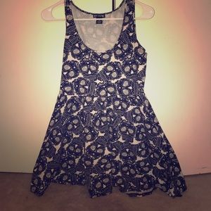 Skull patterned short fit and flare stretchy dress