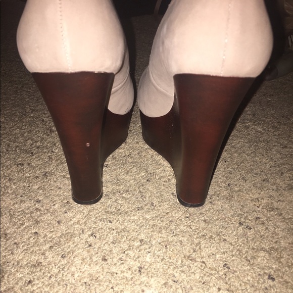 LAST CHANCE Steve Madden Pannick wedges - Picture 3 of 3