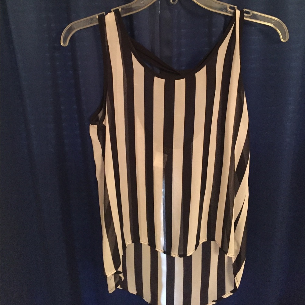 Black and white tank with heart strap MAKE OFFERS!