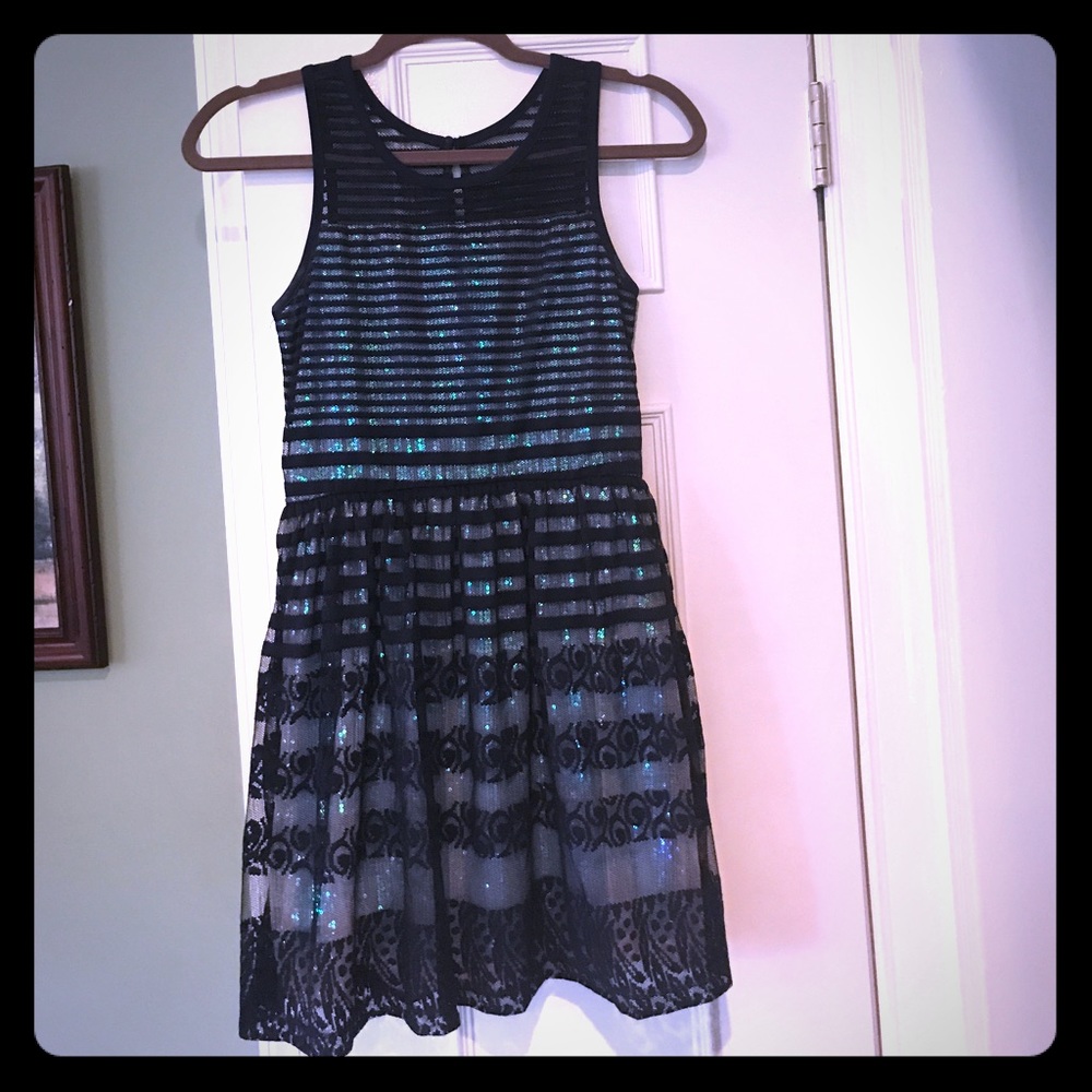 Girls party dress