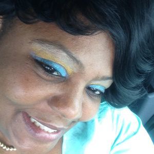 Meet your Posher, Katina