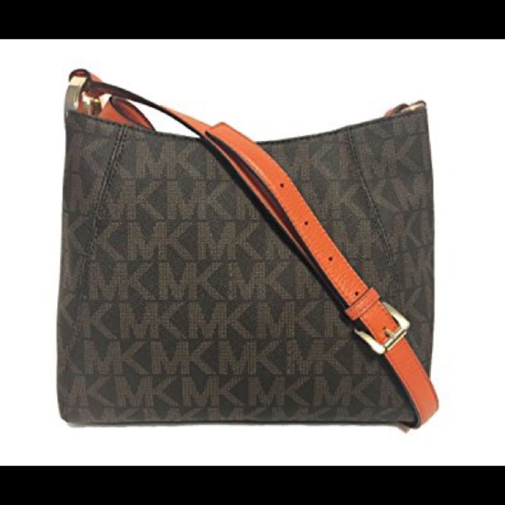 Michael Kors Fulton Medium Messenger