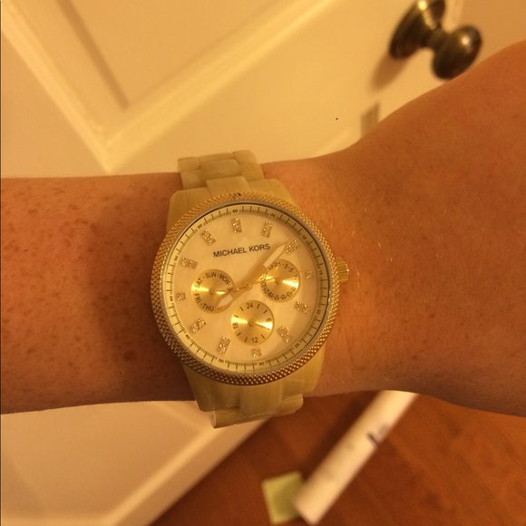 Michael Kors watch! - Picture 3 of 3