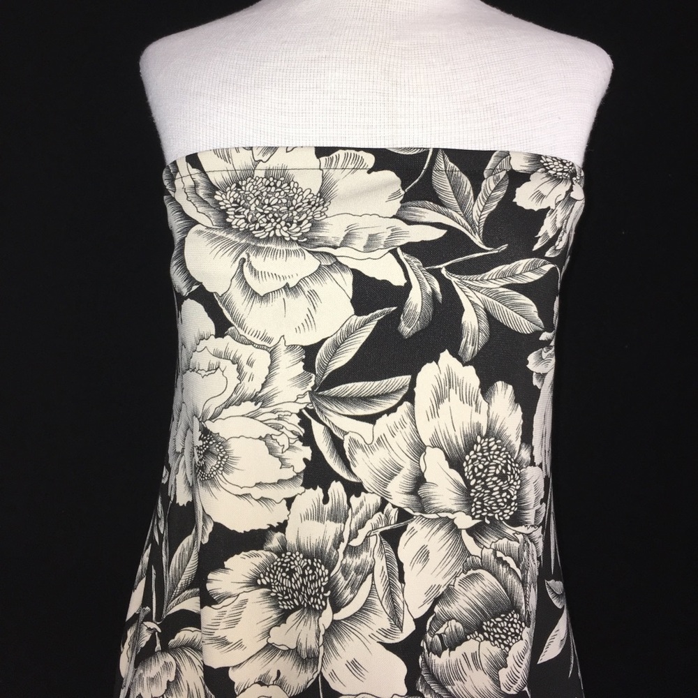 "VINTAGE" LIMITED STRAPLESS DRESS - Picture 2 of 3