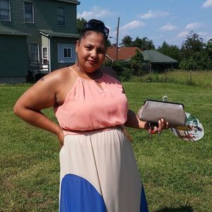 Meet your Posher, Lisa