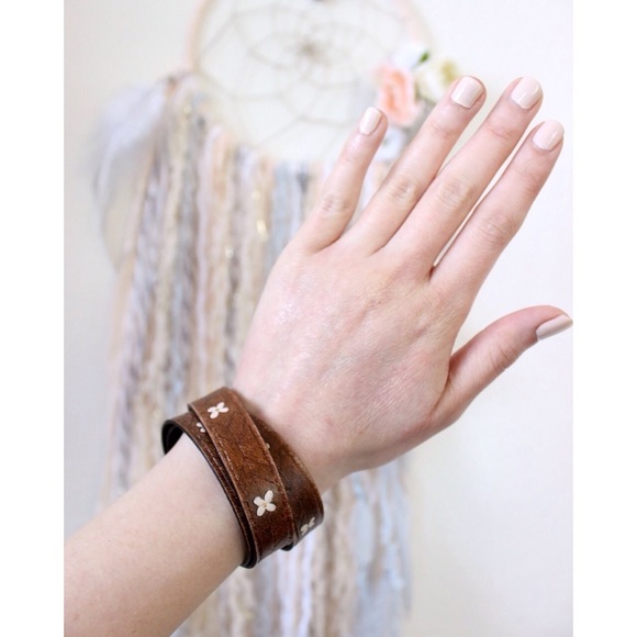 Handmade Boho Triple Wrap Leather Bracelet - Picture 2 of 3