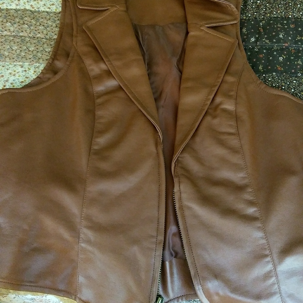 Faux Leather vest size 6 excellent condition