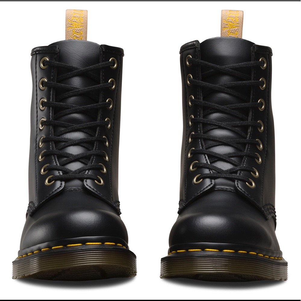 Dr Marten Vegan Leather boots Gloss finish