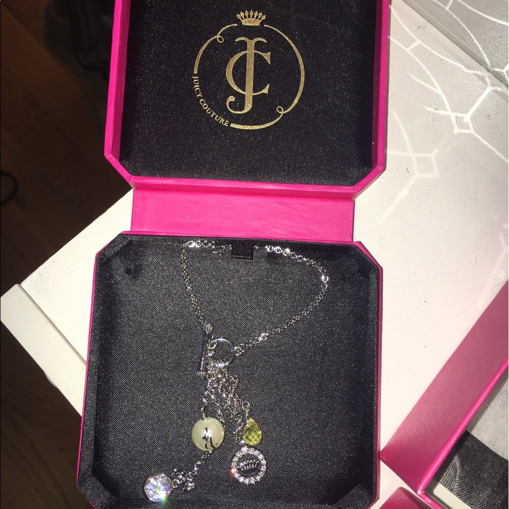 Juicy couture necklace