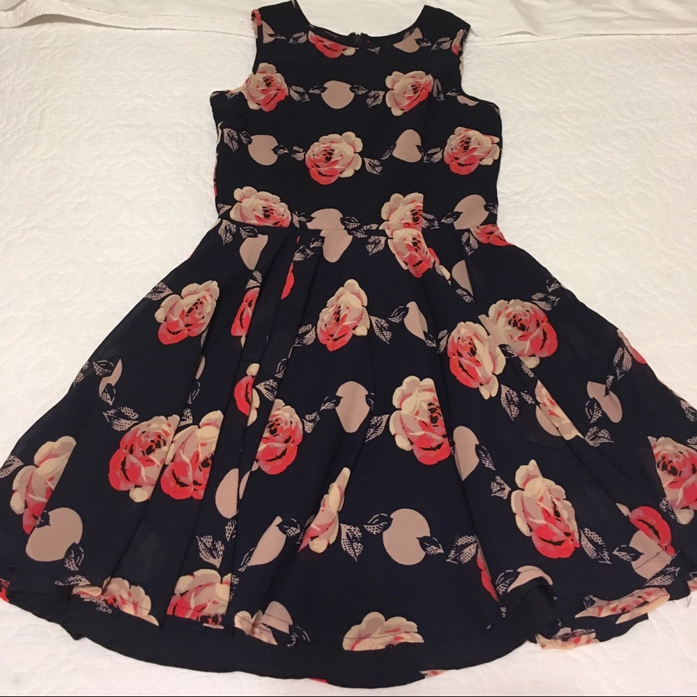 Floral print mini dress