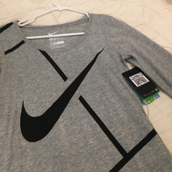 NWT NIKE long sleeve cotton drifit - Picture 2 of 5